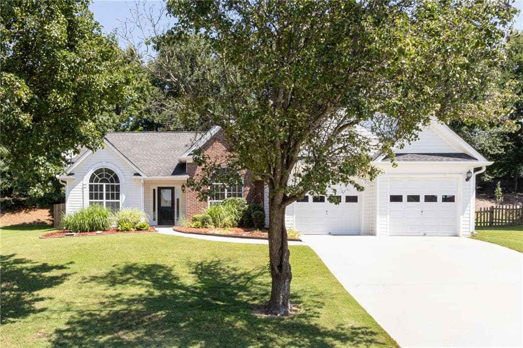 3 bedroom, 2 bathroom, 1,950 sq ft single family residence under contract at 2730 Matlin Way, Buford, GA 30519