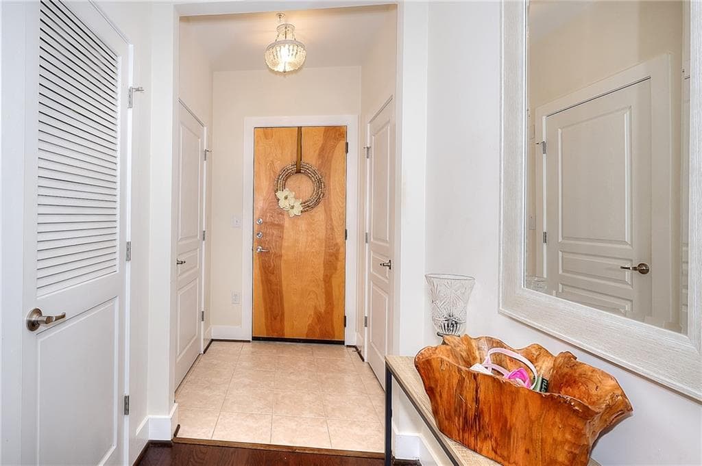 1 bedroom, 2 bathroom, 909 sq ft condominium under contract at 799 Hammond Drive 315, Sandy Springs, GA 30328 — photo 8