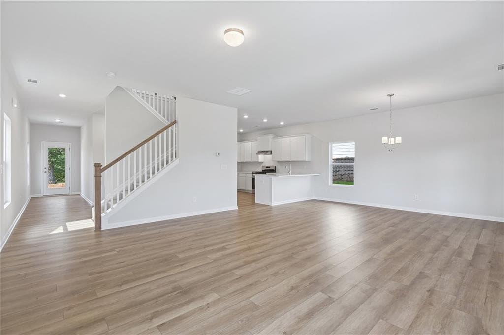 3 bedroom, 3 bathroom, 2,077 sq ft single family residence for sale at 5222 Trace View Drive, Flowery Branch, GA 30542 — photo 5