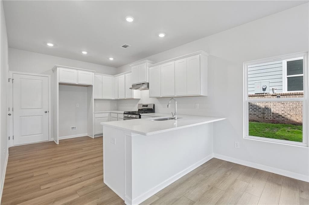 3 bedroom, 3 bathroom, 2,077 sq ft single family residence for sale at 5222 Trace View Drive, Flowery Branch, GA 30542 — photo 8