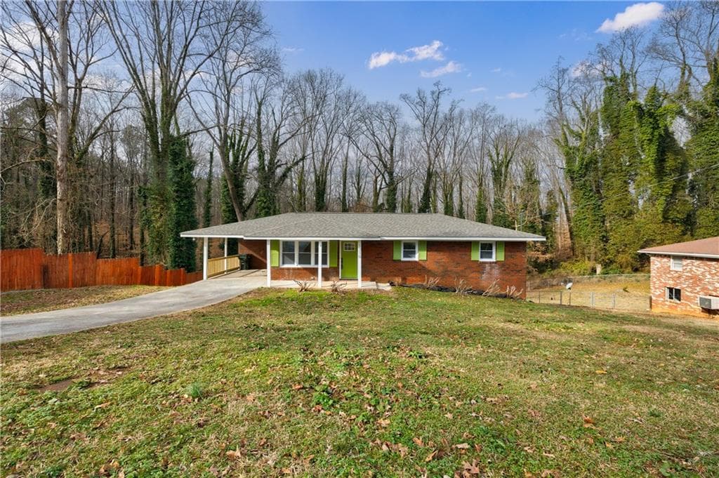 3 bedroom, 2 bathroom, 1,246 sq ft single family residence for sale at 5310 Timbo Lane, Mableton, GA 30126