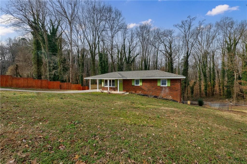 3 bedroom, 2 bathroom, 1,246 sq ft single family residence for sale at 5310 Timbo Lane, Mableton, GA 30126 — photo 3
