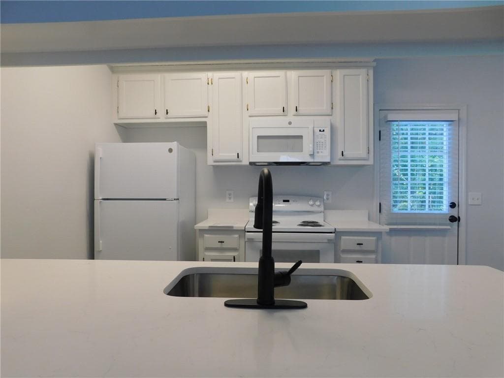 2 bedroom, 2 bathroom duplex for rent at 58 A Brentwood Lane, Dawsonville, GA 30534 for $1,430 a month — photo 4