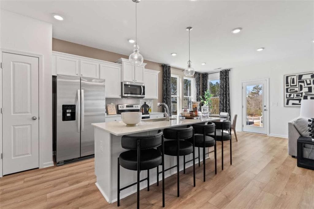 3 bedroom, 3 bathroom, 1,941 sq ft condominium under contract at 640 Treasure Drive, Stockbridge, GA 30281 — photo 6