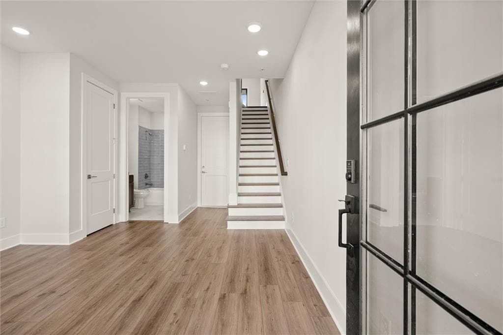 2 bedroom, 4 bathroom, 1,644 sq ft townhouse for sale at 642 Soul Alley 105, Alpharetta, GA 30009 — photo 3