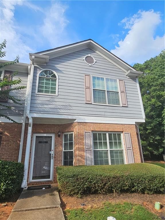 3 bedroom, 3 bathroom, 1,464 sq ft condominium for sale at 2511 Walden Lake Drive, Decatur, GA 30035 — photo 1 of 23