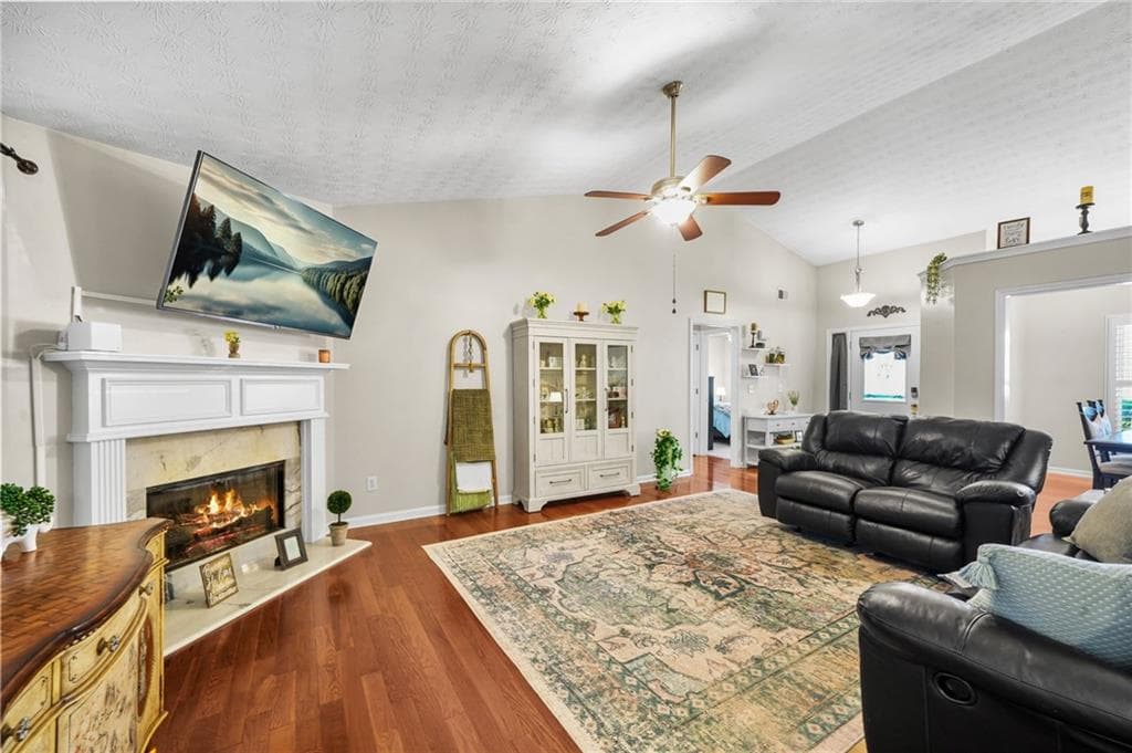 3 bedroom, 2 bathroom, 2,001 sq ft single family residence for sale at 3319 Mcever Park Circle, Acworth, GA 30101 — photo 6