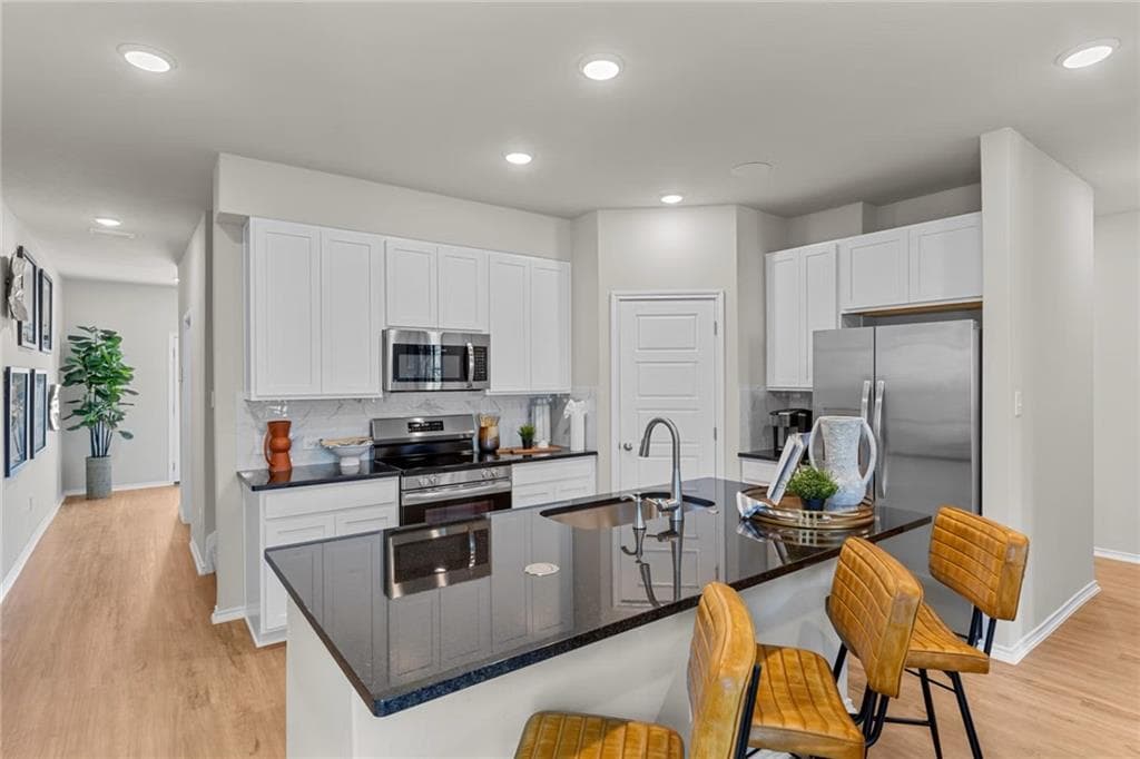 5 bedroom, 3 bathroom, 2,128 sq ft single family residence for sale at 127 Greene Farm Trail, Cartersville, GA 30120 — photo 5