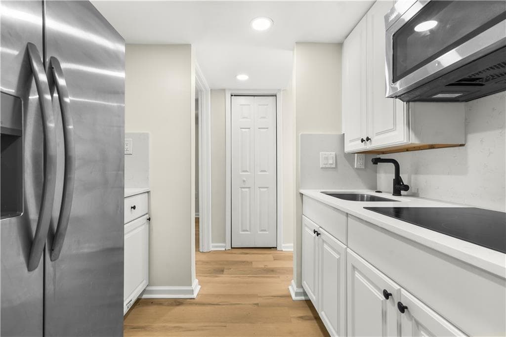 4 bedroom, 3 bathroom, 1,526 sq ft single family residence for sale at 2908 Browns Mill Road, Atlanta, GA 30354 — photo 8