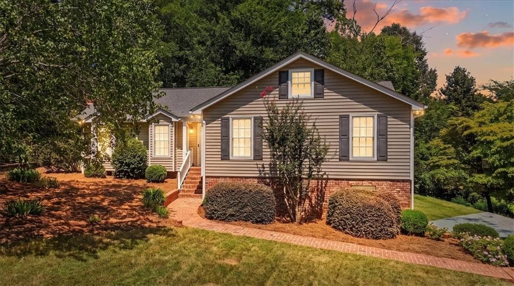 4 bedroom, 2 bathroom, 2,068 sq ft single family residence for sale at 34 Cumberland Drive, Rome, GA 30161
