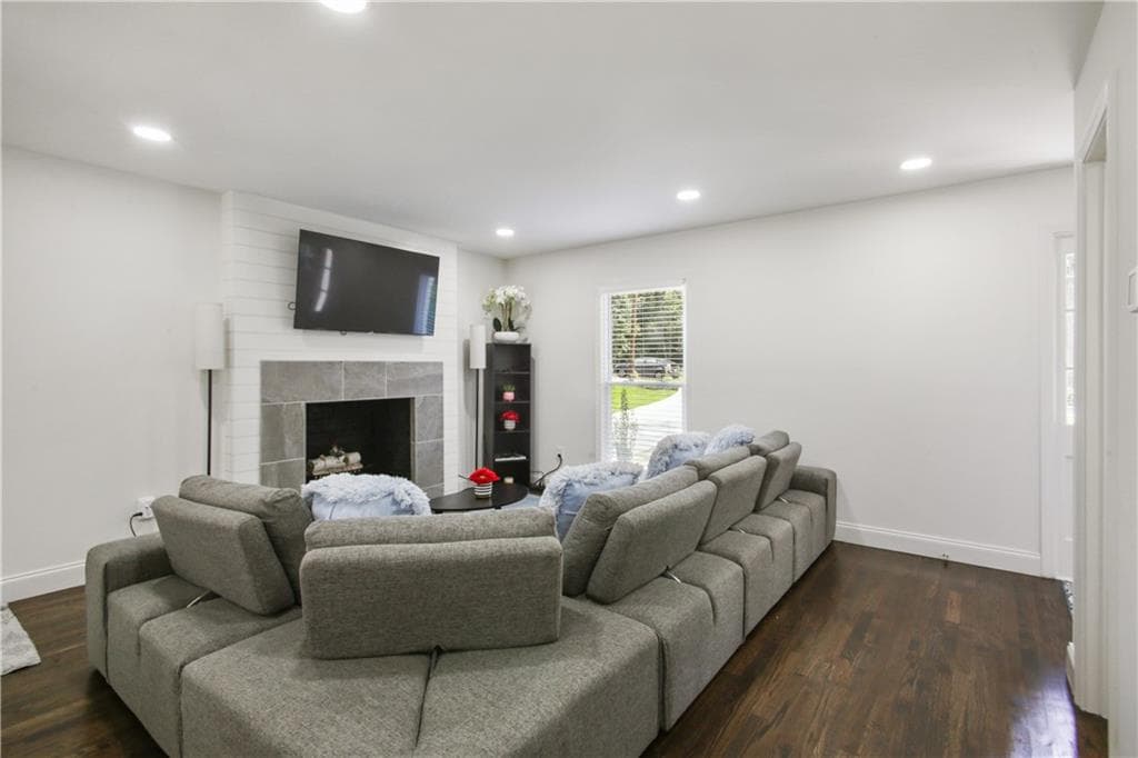 4 bedroom, 3 bathroom, 1,728 sq ft single family residence for rent at 2832 Riderwood Drive, Decatur, GA 30033 for $3,500 a month — photo 4