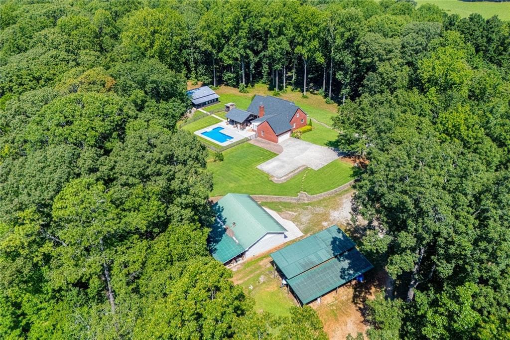 4 bedroom, 4 bathroom, 3,422 sq ft single family residence under contract at 555 Old Draketown Pass, Temple, GA 30179 — photo 4