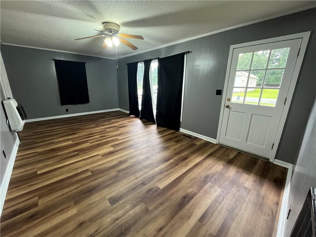 3 bedroom, 1 bathroom, 960 sq ft single family residence for sale at 85 Rollins Drive, Summerville, GA 30747 — photo 6