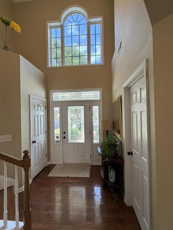6 bedroom, 5 bathroom, 4,455 sq ft single family residence for sale at 305 Long Branch Court, Canton, GA 30115 — photo 6