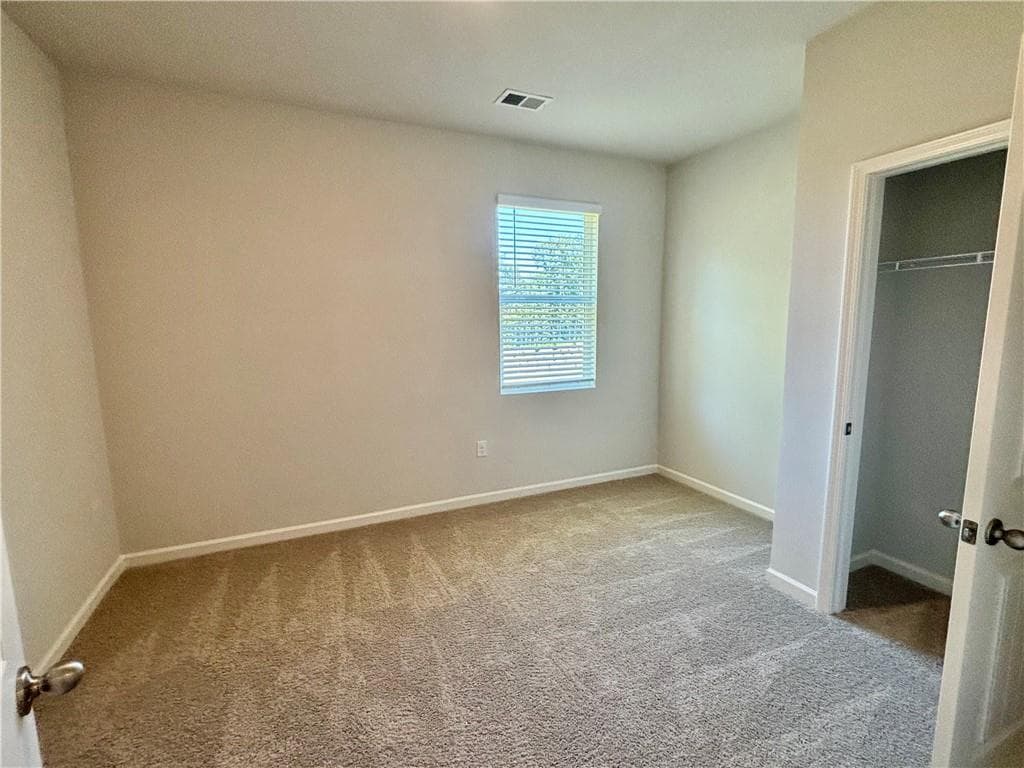5 bedroom, 3 bathroom, 2,361 sq ft single family residence for rent at 2910 Daxton Lane, Gainesville, GA 30507 for $2,450 a month — photo 7