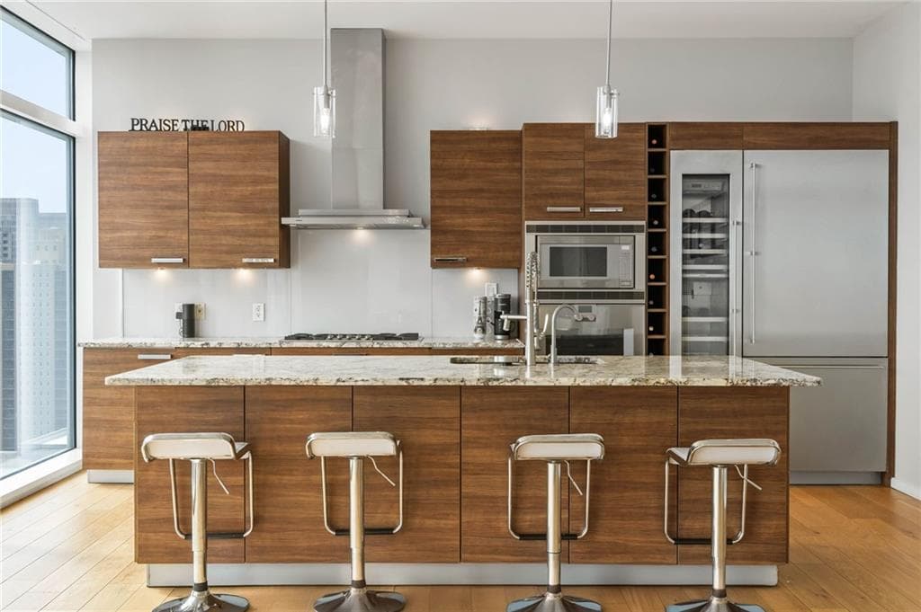 2 bedroom, 3 bathroom, 1,774 sq ft condominium for sale at 45 Ivan Allen Jr Boulevard 2501, Atlanta, GA 30308 — photo 8