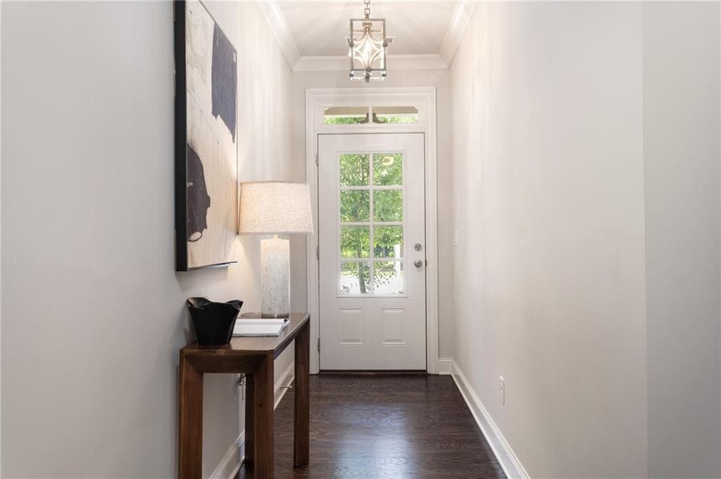 3 bedroom, 4 bathroom, 2,524 sq ft townhouse for sale at 2531 Skyland Drive, Atlanta, GA 30319 — photo 4