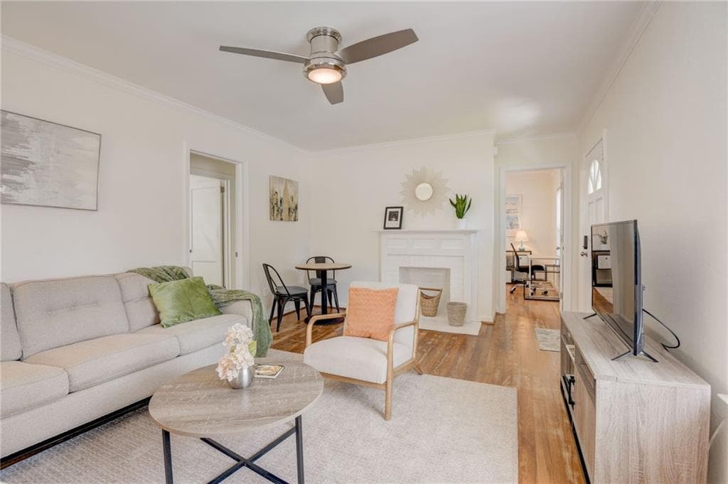 3 bedroom, 1 bathroom, 1,069 sq ft single family residence for rent at 711 Campbell Circle, Hapeville, GA 30354 for $1,900 a month — photo 2