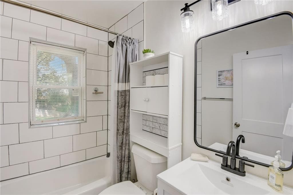 3 bedroom, 1 bathroom, 1,069 sq ft single family residence for rent at 711 Campbell Circle, Hapeville, GA 30354 for $1,900 a month — photo 10