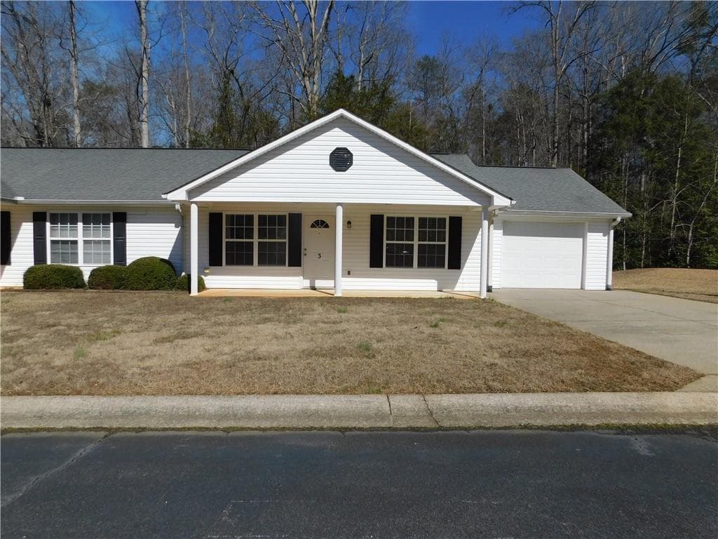 2 bedroom, 2 bathroom duplex for rent at 76 Copper Creek Drive 8, Dahlonega, GA 30533 for $1,630 a month — photo 1 of 12