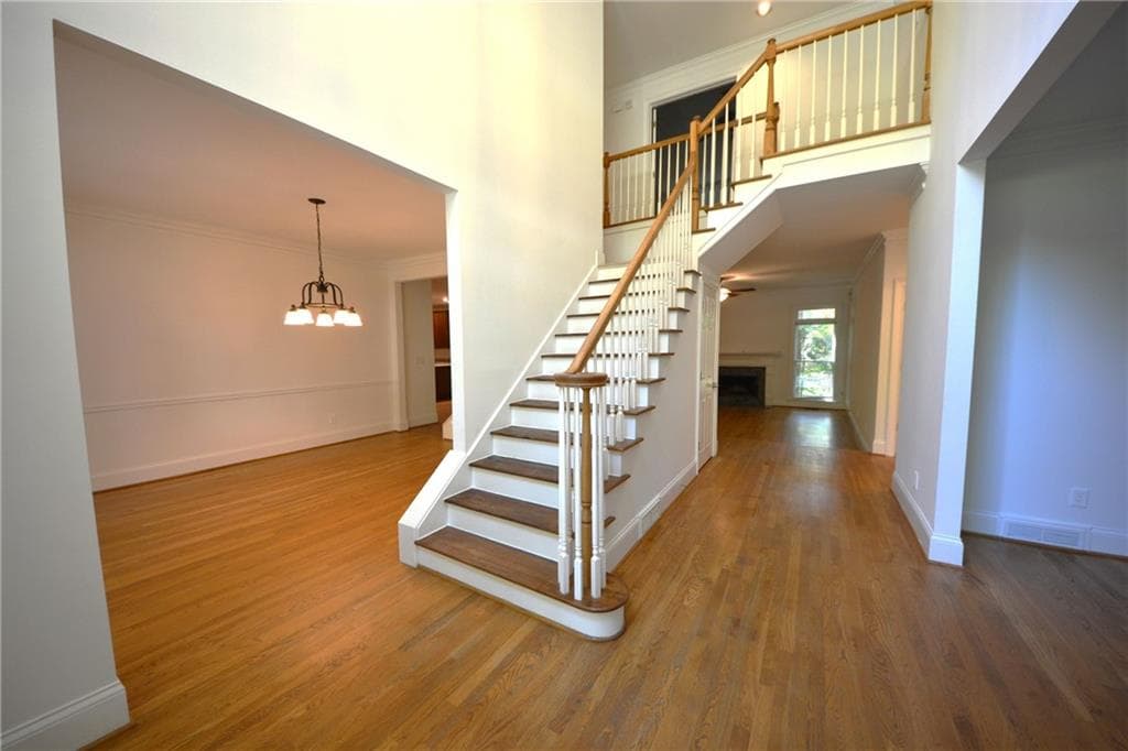 6 bedroom, 5 bathroom, 4,519 sq ft single family residence for rent at 135 Brightmore Way, Alpharetta, GA 30005 for $4,195 a month — photo 6
