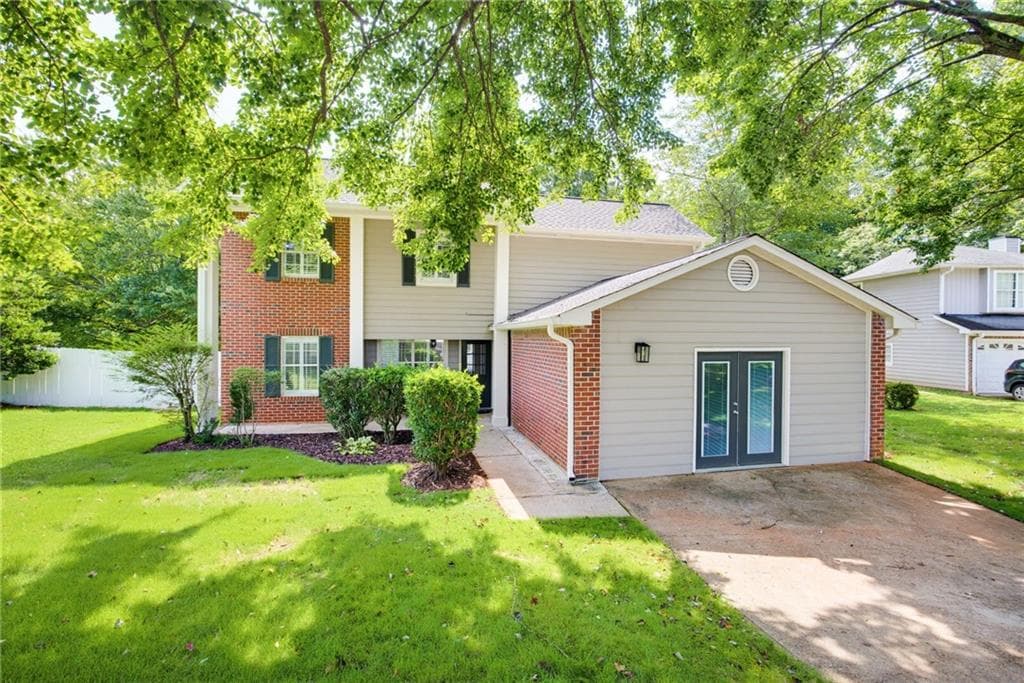 5 bedroom, 3 bathroom, 2,359 sq ft single family residence for sale at 4783 Burford Court, Acworth, GA 30102 — photo 1 of 41