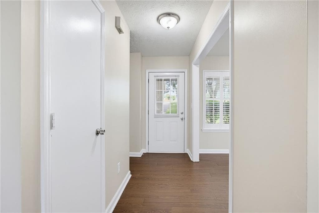 5 bedroom, 3 bathroom, 2,359 sq ft single family residence for sale at 4783 Burford Court, Acworth, GA 30102 — photo 6
