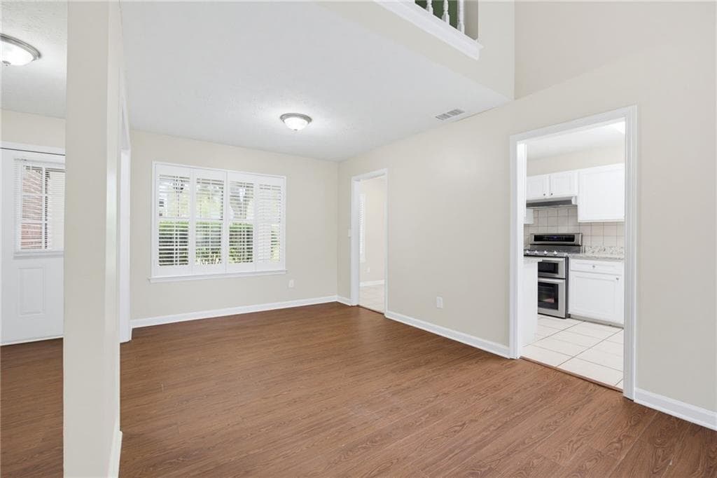 5 bedroom, 3 bathroom, 2,359 sq ft single family residence for sale at 4783 Burford Court, Acworth, GA 30102 — photo 8