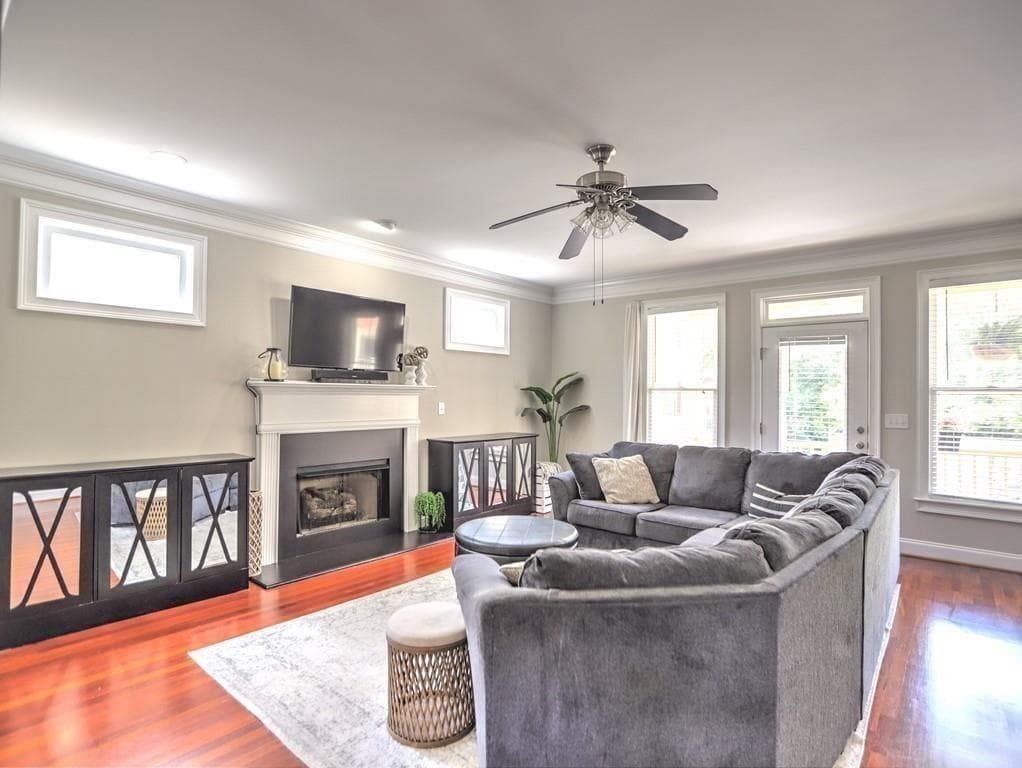 4 bedroom, 4 bathroom, 1,884 sq ft townhouse for sale at 1079 Marietta Boulevard 19, Atlanta, GA 30318 — photo 6