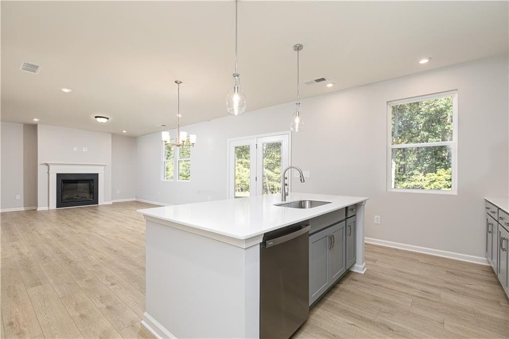 4 bedroom, 3 bathroom, 2,226 sq ft single family residence for sale at 540 Jasmine Woods Drive, Lawrenceville, GA 30046 — photo 4