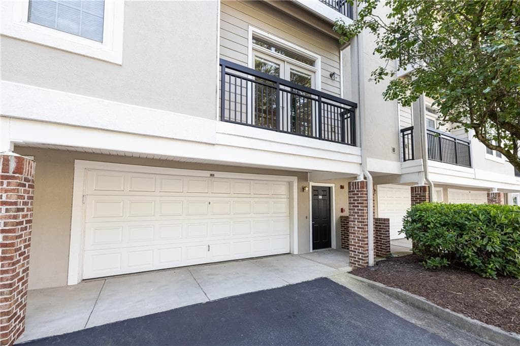 2 bedroom, 2 bathroom, 1,251 sq ft condominium for sale at 4250 River Green Drive 408, Atlanta, GA 30327 — photo 3