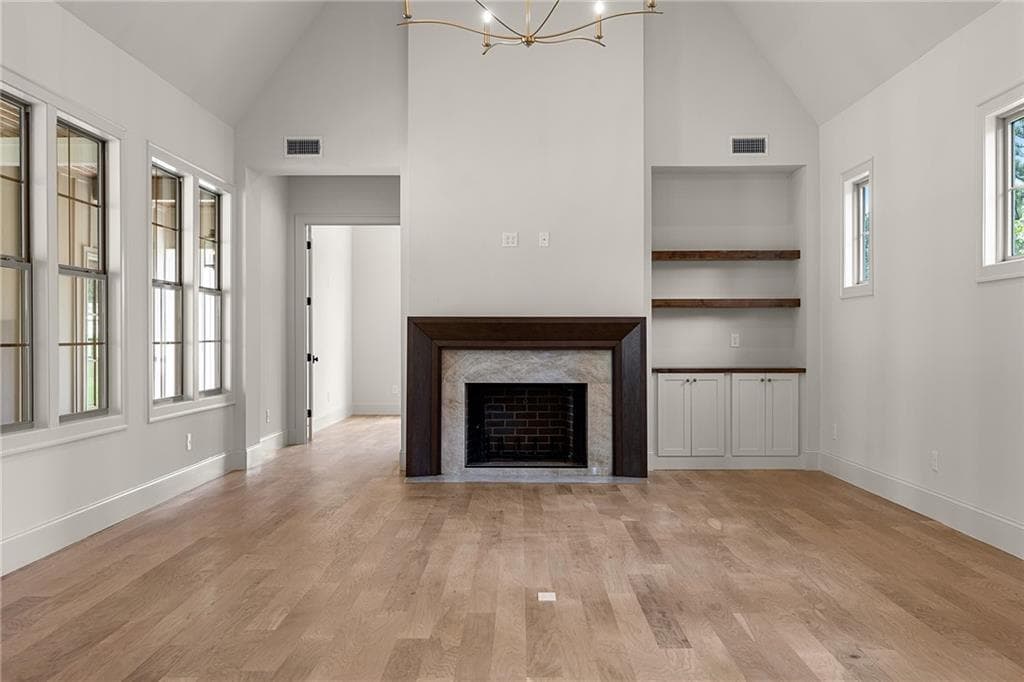 4 bedroom, 3 bathroom, 3,000 sq ft single family residence for sale at 105 Forest Berry Court, Newnan, GA 30265 — photo 6