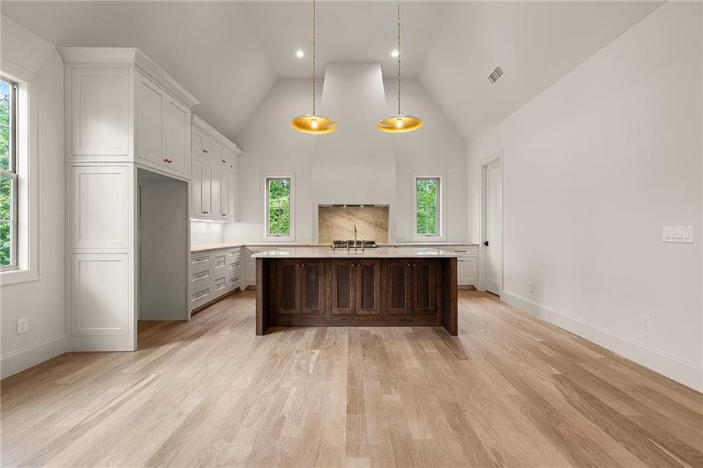 4 bedroom, 3 bathroom, 3,000 sq ft single family residence for sale at 105 Forest Berry Court, Newnan, GA 30265 — photo 8