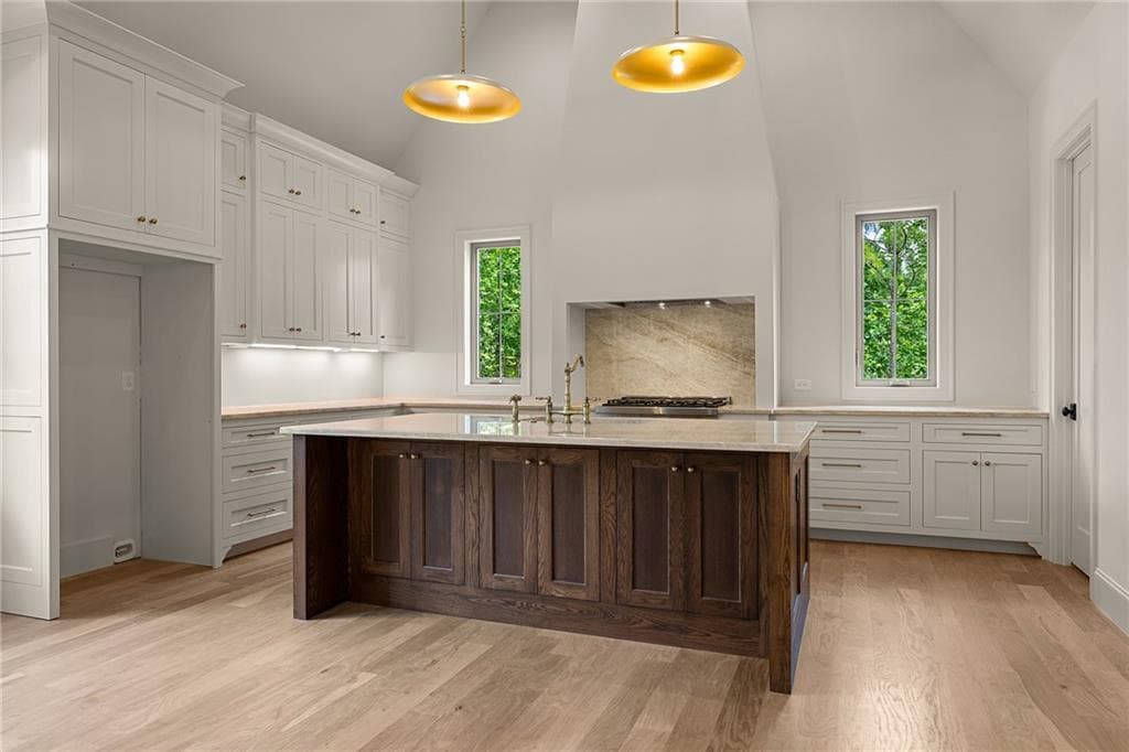 4 bedroom, 3 bathroom, 3,000 sq ft single family residence for sale at 105 Forest Berry Court, Newnan, GA 30265 — photo 9