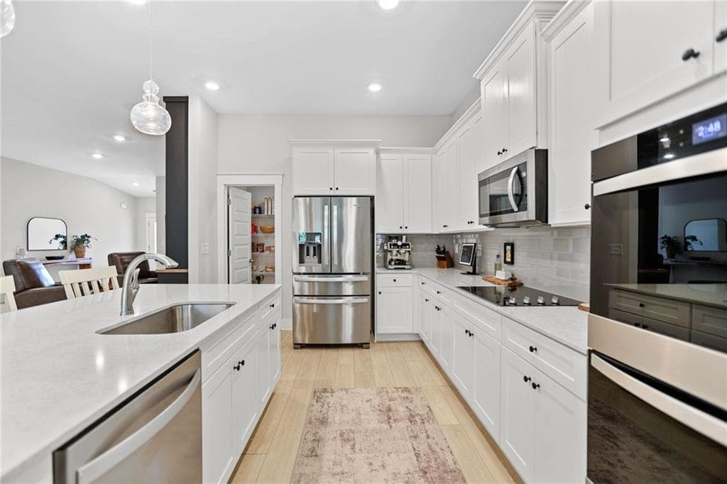 4 bedroom, 4 bathroom, 3,237 sq ft single family residence for sale at 96 Whites Pond Road, Moreland, GA 30259 — photo 10