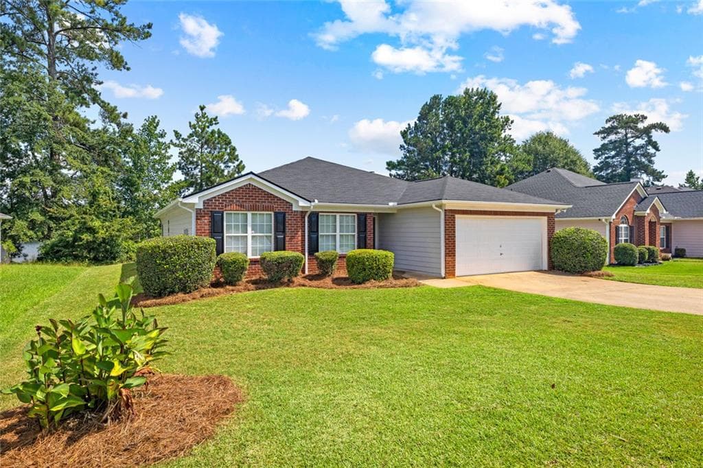 3 bedroom, 2 bathroom, 1,986 sq ft single family residence under contract at 55 Lakeside Point, Covington, GA 30016 — photo 3
