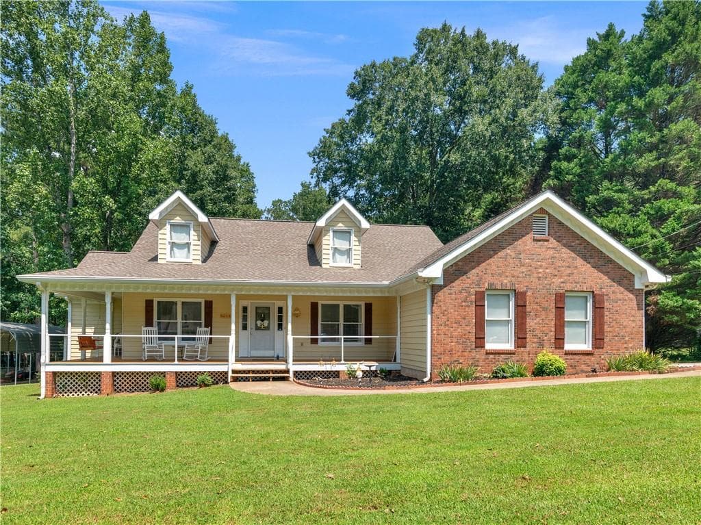 4 bedroom, 2 bathroom, 2,113 sq ft single family residence for sale at 118 Bradford Place, Stockbridge, GA 30281