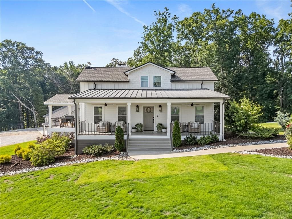 4 bedroom, 4 bathroom, 3,020 sq ft single family residence for sale at 305 -A Rolling Acres Court, Jefferson, GA 30549 — photo 3