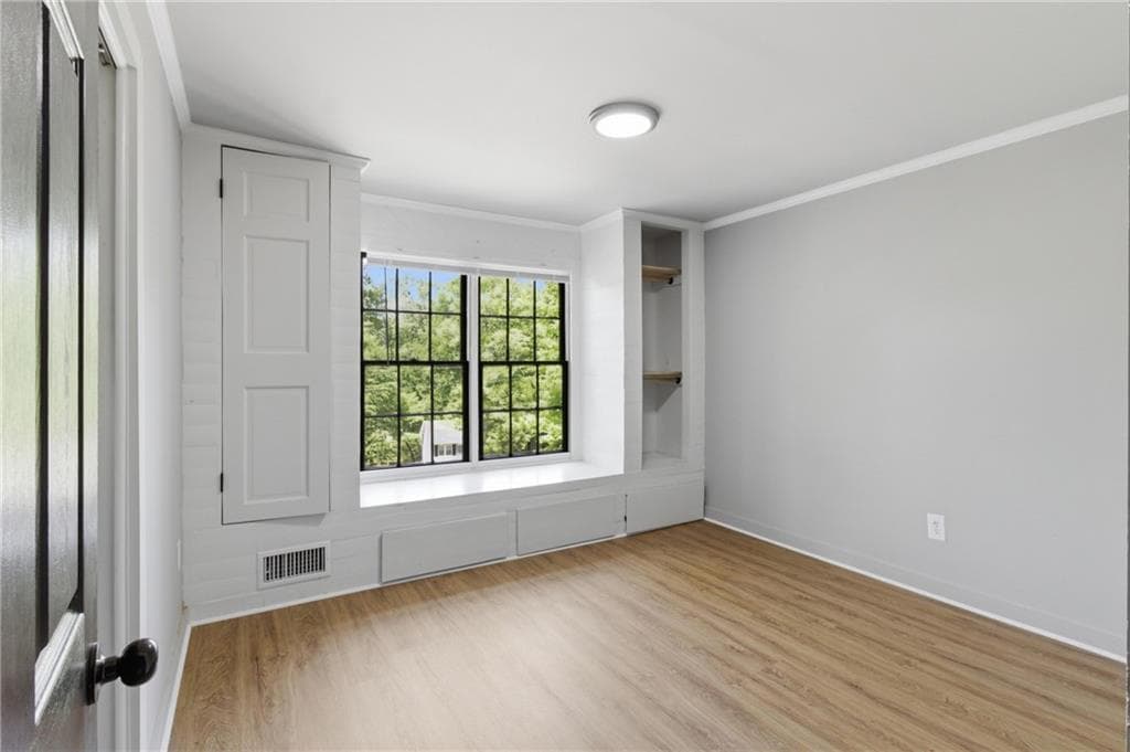 3 bedroom, 2 bathroom, 2,026 sq ft single family residence for sale at 562 Hidden Hills Court, Marietta, GA 30066 — photo 10