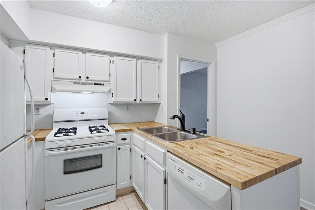 2 bedroom, 2 bathroom, 1,150 sq ft condominium for sale at 2052 Brian Way, Decatur, GA 30033 — photo 7