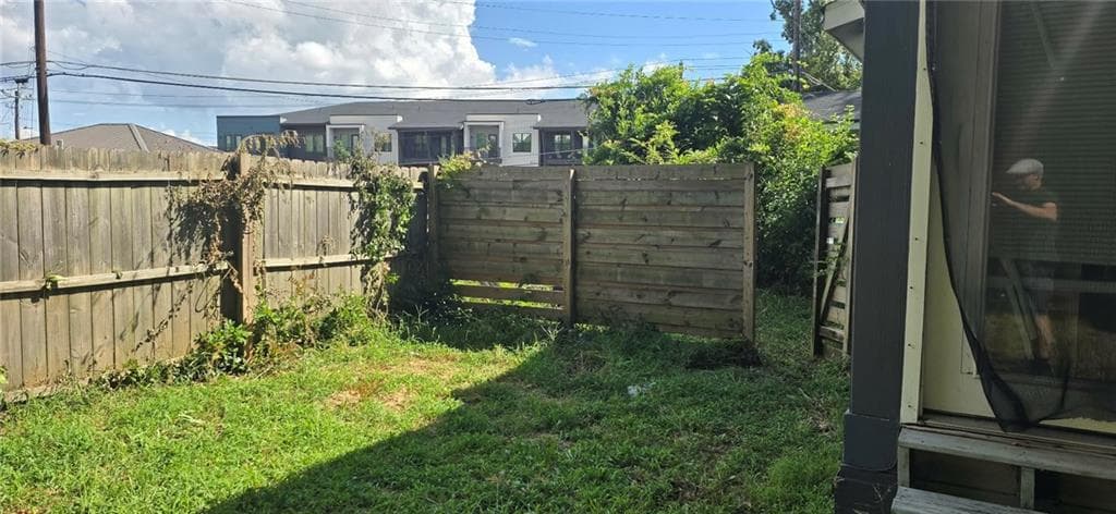 3 bedroom, 2 bathroom, 936 sq ft single family residence for sale at 415 King Arnold Street, Hapeville, GA 30354 — photo 5