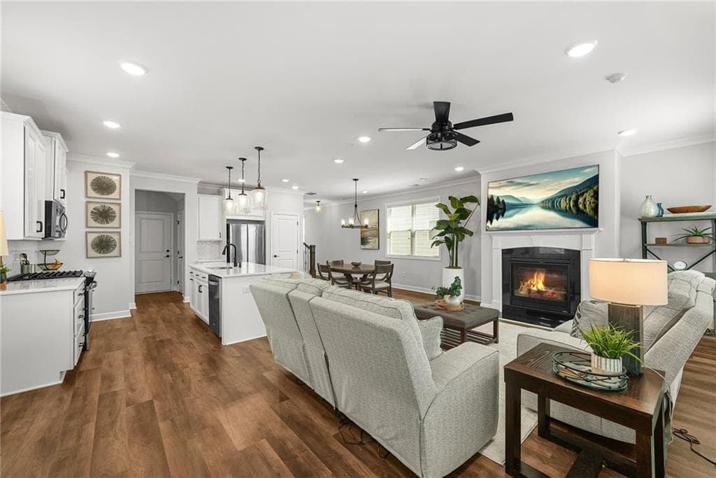 3 bedroom, 3 bathroom, 2,200 sq ft single family residence for sale at 3747 Silvery Way, Powder Springs, GA 30127 — photo 10