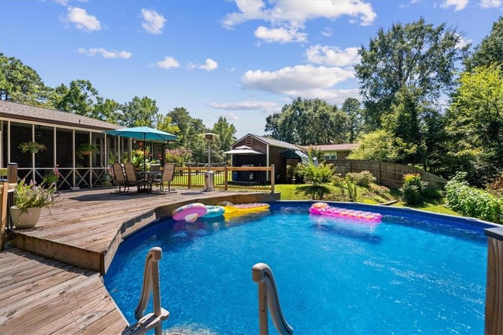 3 bedroom, 2 bathroom, 1,580 sq ft single family residence under contract at 1301 Reeves Station Road, Calhoun, GA 30701 — photo 2