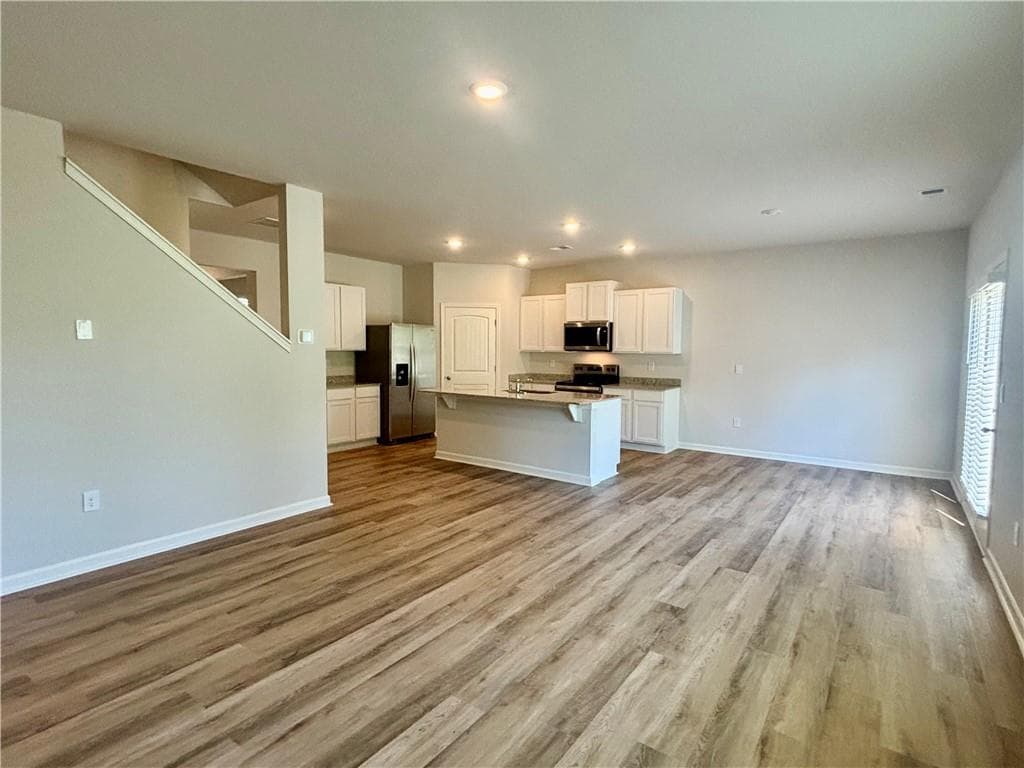 5 bedroom, 3 bathroom, 2,511 sq ft single family residence for rent at 2986 Daxton Lane, Gainesville, GA 30507 for $2,600 a month — photo 6