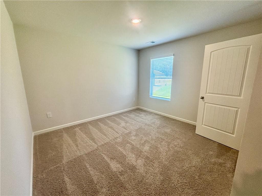 5 bedroom, 3 bathroom, 2,511 sq ft single family residence for rent at 2986 Daxton Lane, Gainesville, GA 30507 for $2,600 a month — photo 8