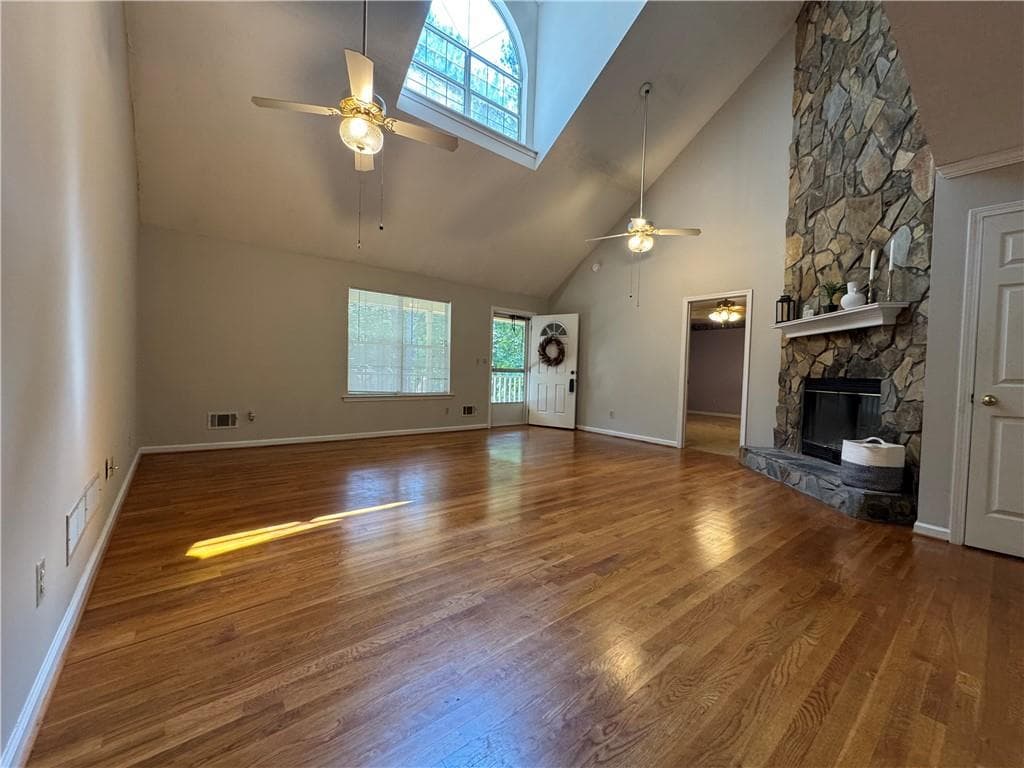 5 bedroom, 3 bathroom, 2,686 sq ft single family residence under contract at 207 Williamsburg Circle, Mcdonough, GA 30253 — photo 6
