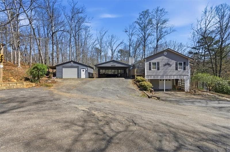 4 bedroom, 3 bathroom, 3,289 sq ft single family residence for sale at 261 Clayton Trail, Canton, GA 30114 — photo 2