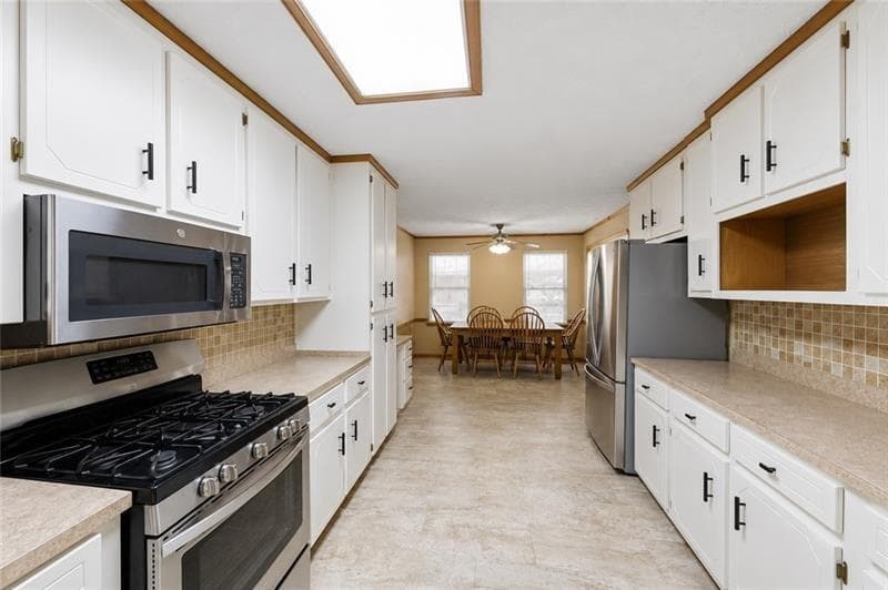 4 bedroom, 3 bathroom, 3,289 sq ft single family residence for sale at 261 Clayton Trail, Canton, GA 30114 — photo 7