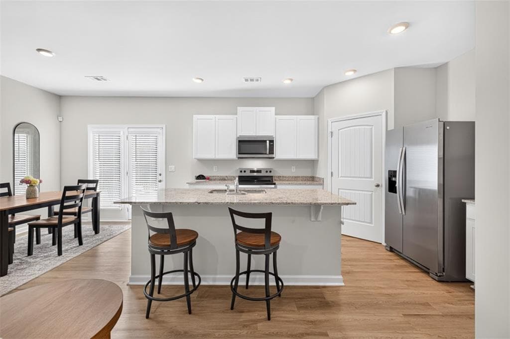 4 bedroom, 3 bathroom, 1,971 sq ft townhouse for sale at 181 Deerberry Drive, Jasper, GA 30143 — photo 4