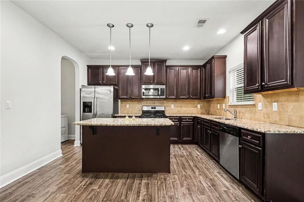 4 bedroom, 3 bathroom, 2,379 sq ft single family residence for sale at 2127 Farmdale Court, Conyers, GA 30012 — photo 9